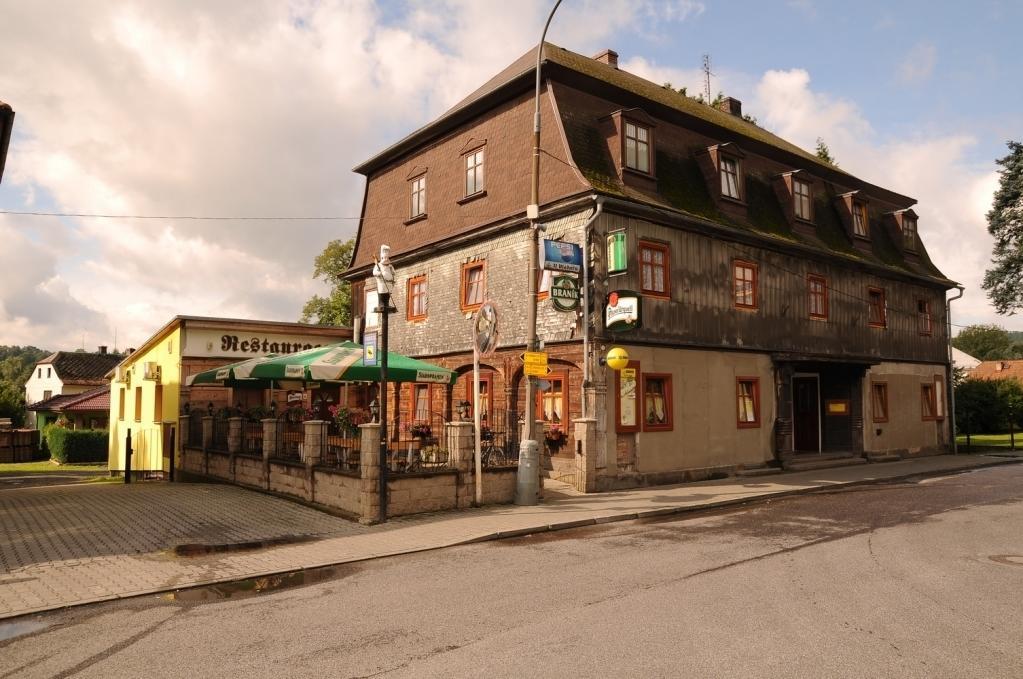 Restaurace A Penzion U Vladaru Mikulášovice Екстериор снимка